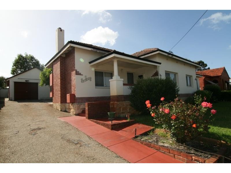 5 Grosvenor Road, Bayswater WA 6053