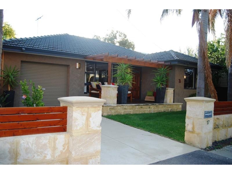 17 WALKER STREET, South Fremantle WA 6162