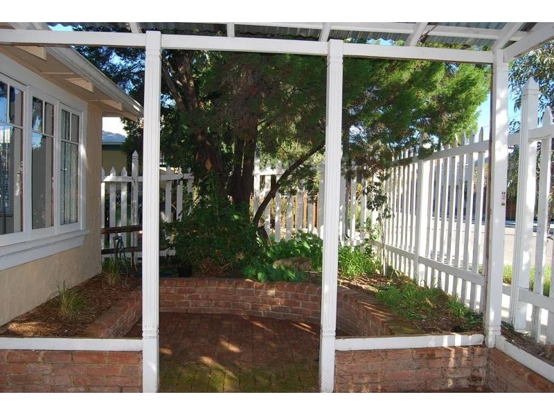 20 HICKORY STREET, South Fremantle WA 6162