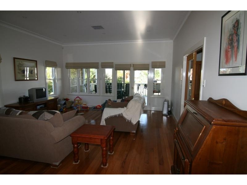 27 Coombe Street, Bayswater WA 6053