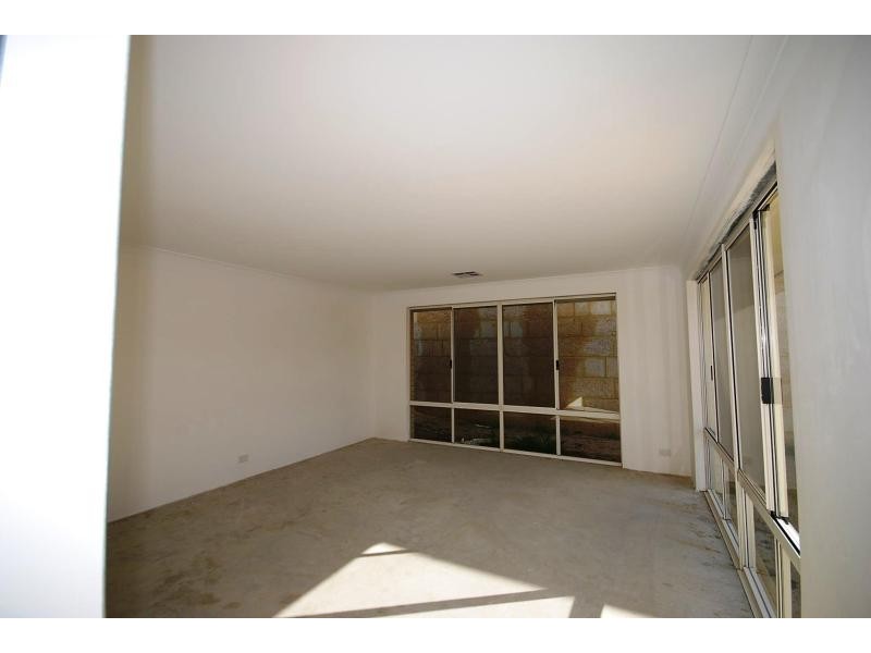 9 Arava Circuit, Aveley WA 6069