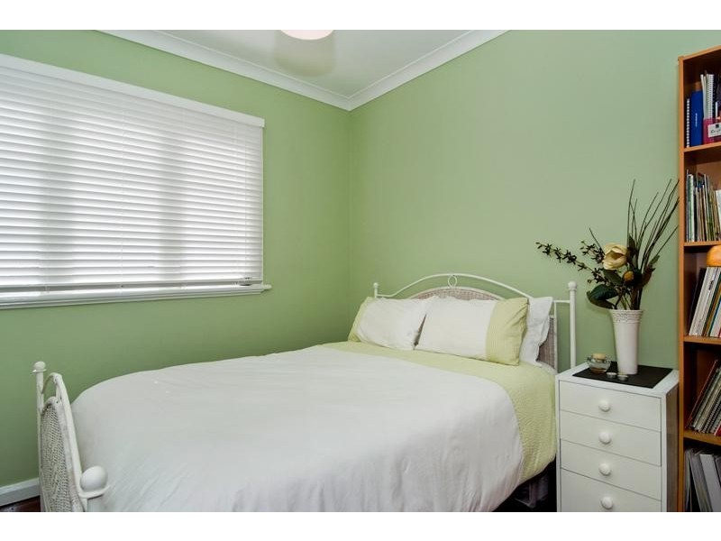8 Coombe Street, Bayswater WA 6053