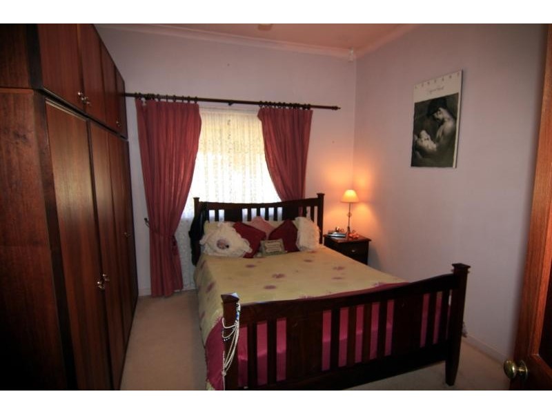 77 Crowther Street, Bayswater WA 6053