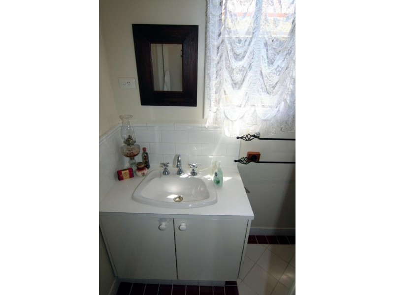 77 Crowther Street, Bayswater WA 6053