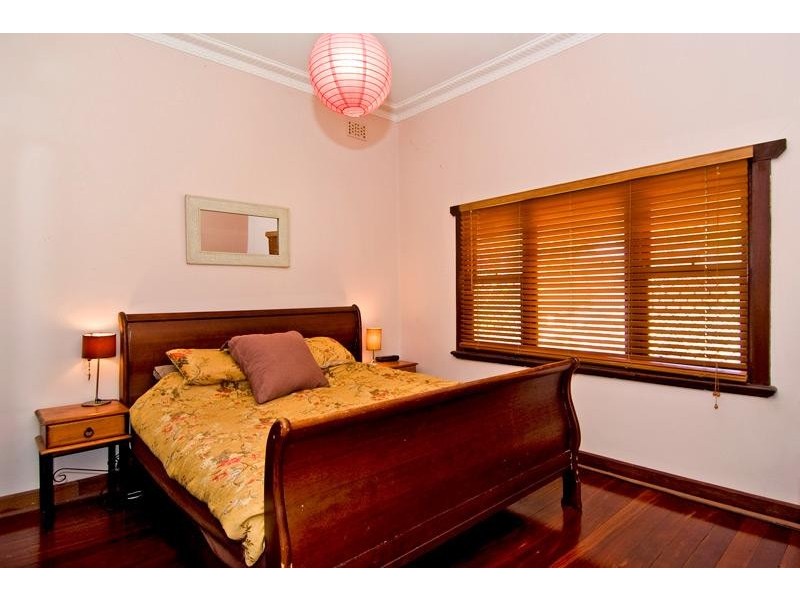 1/27 Slade Street, Bayswater WA 6053