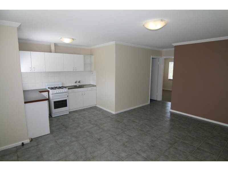 18/57 Tenth Avenue, Inglewood WA 6052