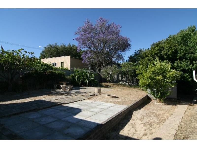 27 Traylen Road, Bayswater WA 6053