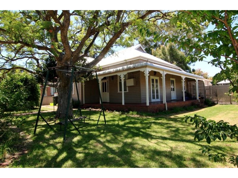 42 Harcourt Street, Bassendean WA 6054