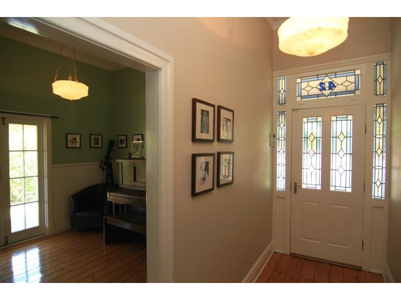 42 Harcourt Street, Bassendean WA 6054