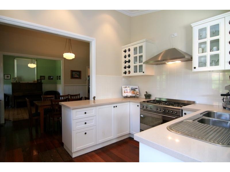 42 Harcourt Street, Bassendean WA 6054