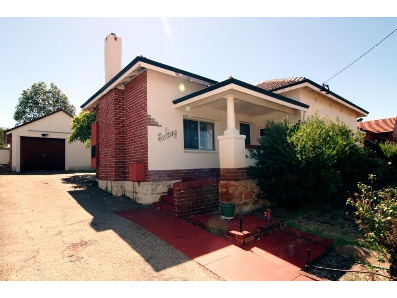 5 Grosvenor Road, Bayswater WA 6053