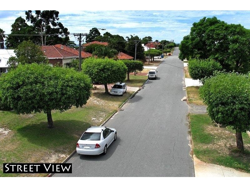 5 Grosvenor Road, Bayswater WA 6053