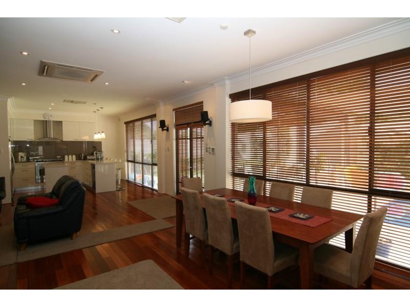 34 Langley Road, Bayswater WA 6053