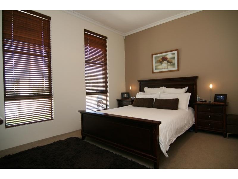34 Langley Road, Bayswater WA 6053
