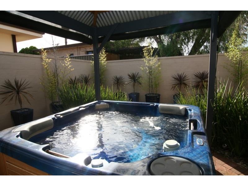 34 Langley Road, Bayswater WA 6053