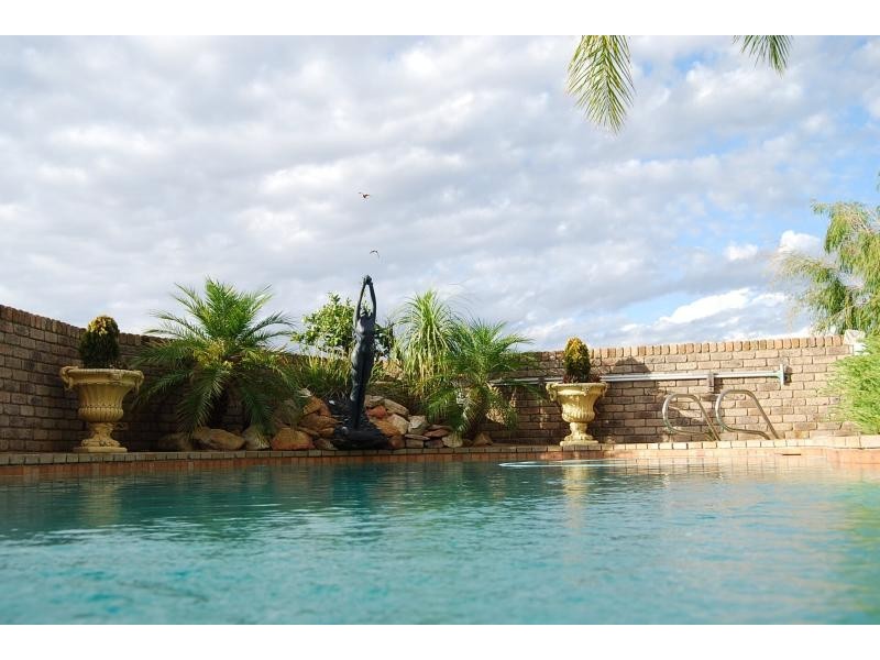 50 Nelson Crescent, Lesmurdie WA 6076