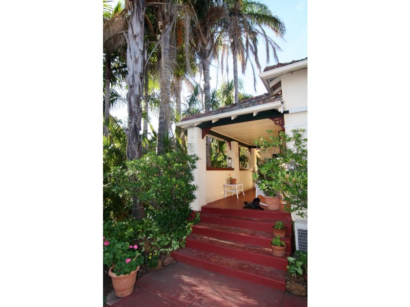 9 Barton Parade, Bassendean WA 6054