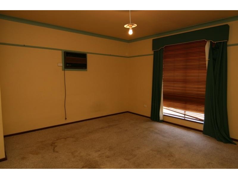 7 Priestley Street, Embleton WA 6062