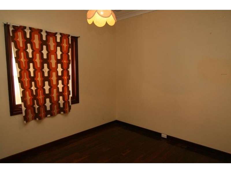 7 Priestley Street, Embleton WA 6062