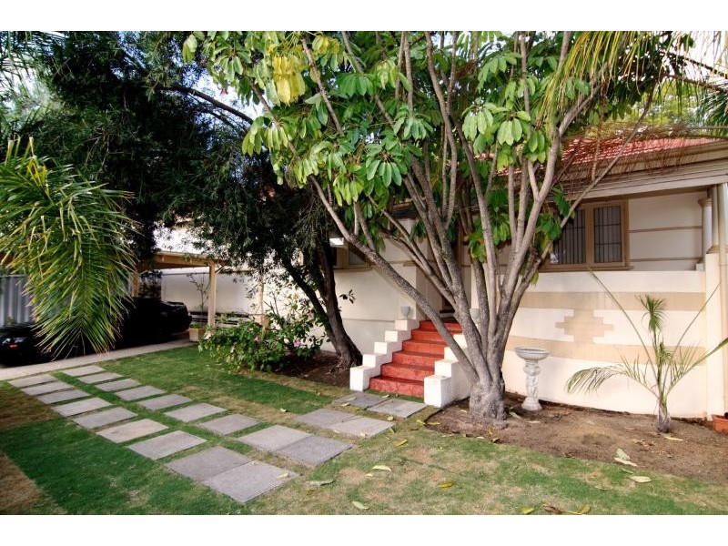 13 Wills Street, Bayswater WA 6053