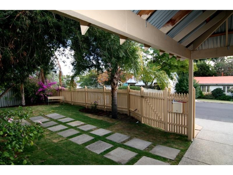 13 Wills Street, Bayswater WA 6053