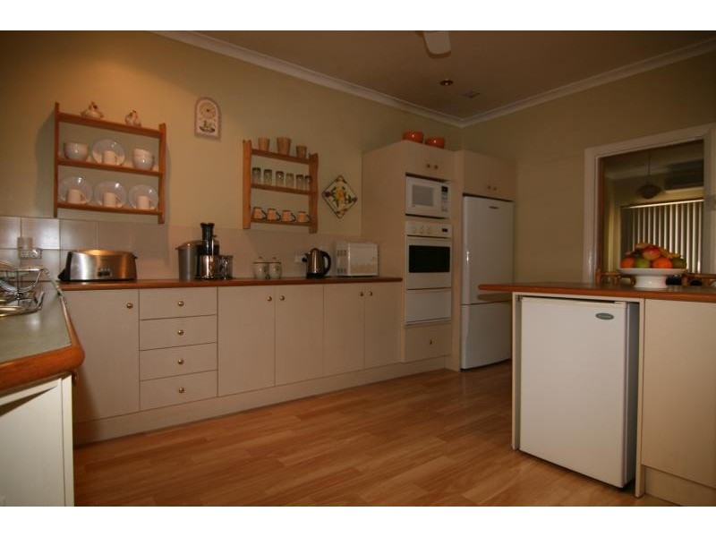 13 Wills Street, Bayswater WA 6053