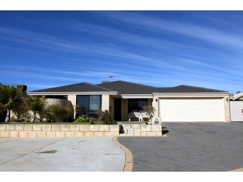 64 East Road, Pearsall WA 6065