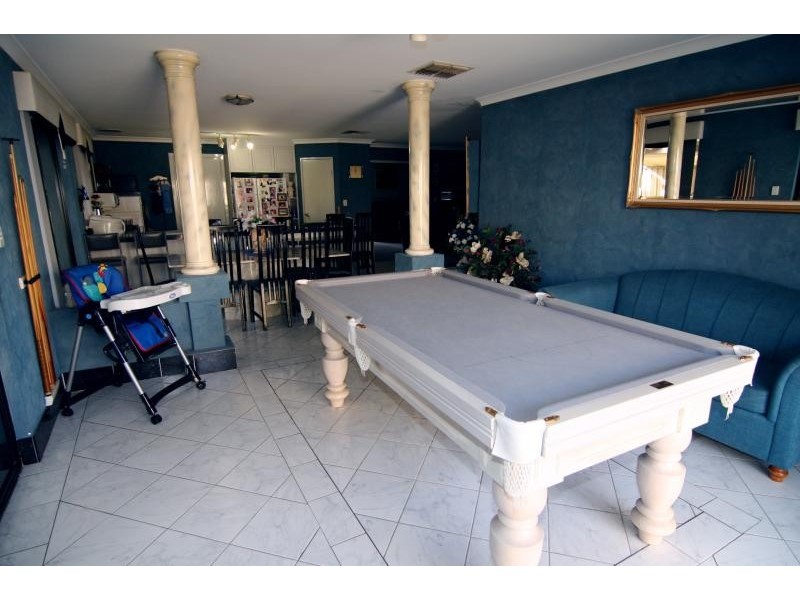 64 East Road, Pearsall WA 6065