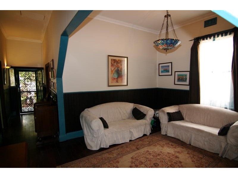 11 Eighth Avenue, Bassendean WA 6054