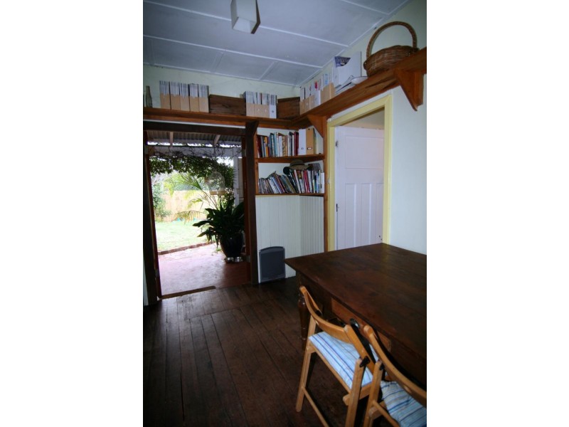 11 Eighth Avenue, Bassendean WA 6054