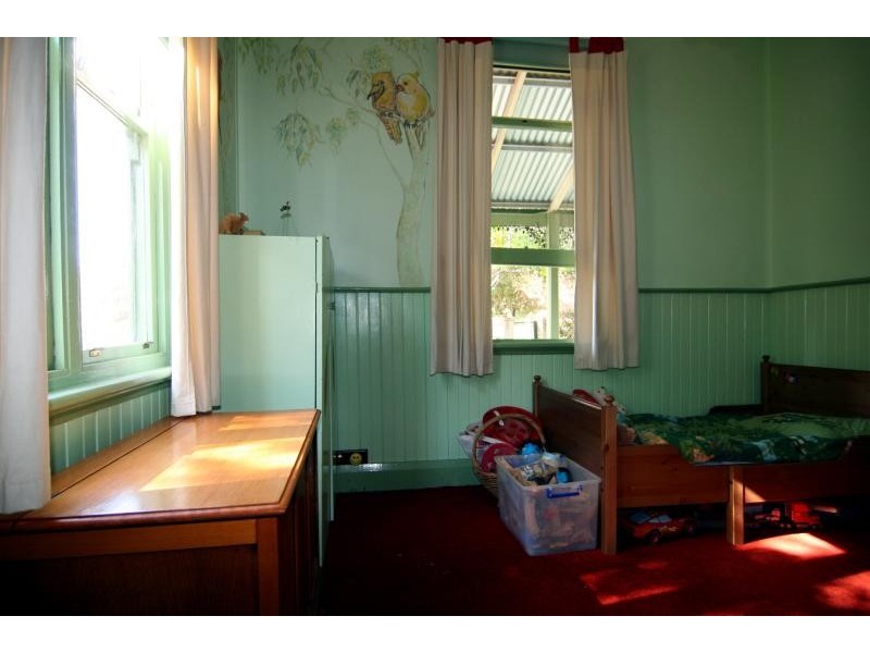 11 Eighth Avenue, Bassendean WA 6054