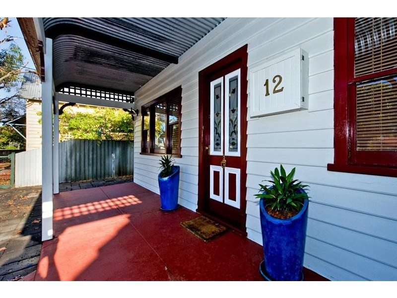 12 Arundel Street, Bayswater WA 6053