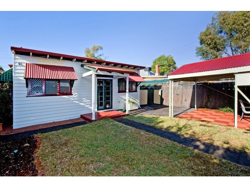 12 Arundel Street, Bayswater WA 6053