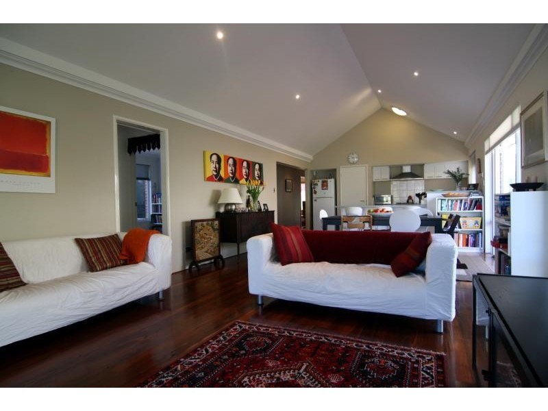 9 A Martha Street, Guildford WA 6055