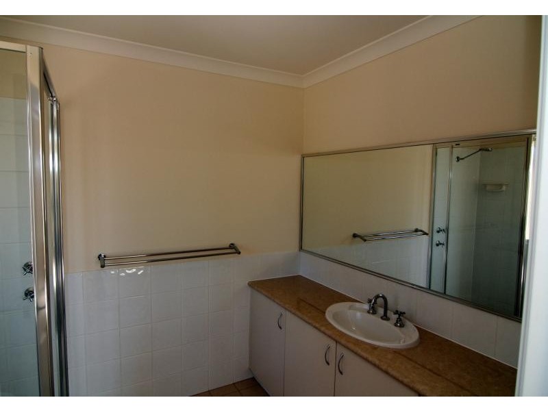 260 Robinson Avenue, Cloverdale WA 6105