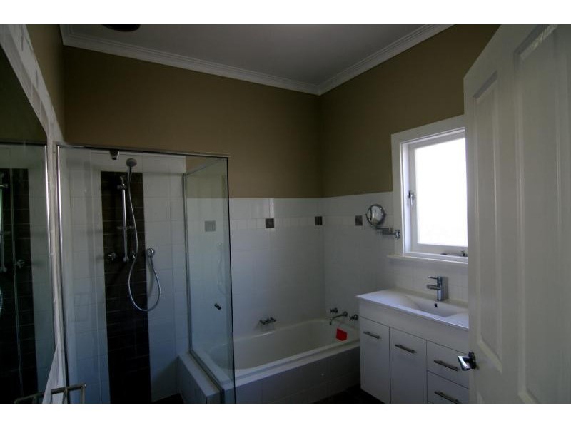 16 Salisbury Street, Bayswater WA 6053