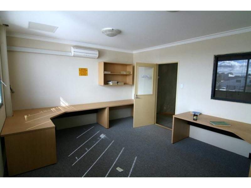 Unit 2/20 River Road, Bayswater WA 6053