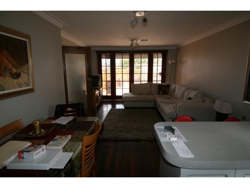 32 B Donald Square, Bayswater WA 6053