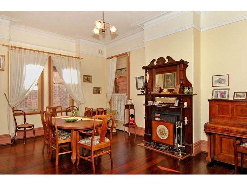 10 Arundel Street, Bayswater WA 6053
