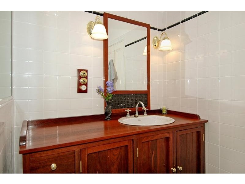 10 Arundel Street, Bayswater WA 6053