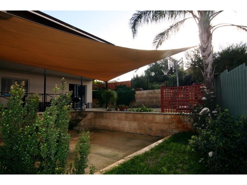 29 Rothbury Road, Embleton WA 6062