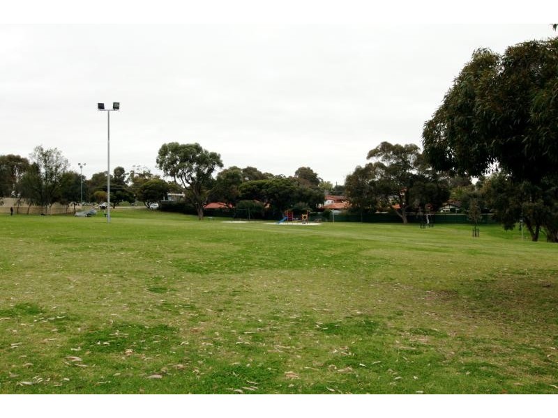 46 Banks Ave, Hillarys WA 6025