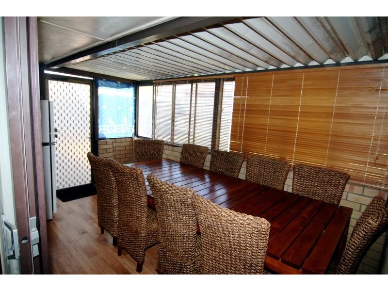 46 Banks Ave, Hillarys WA 6025