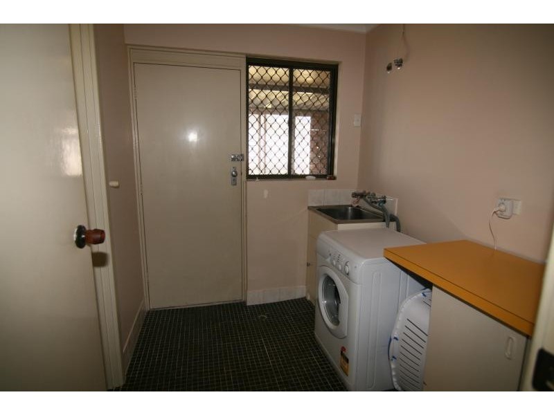 46 Banks Ave, Hillarys WA 6025