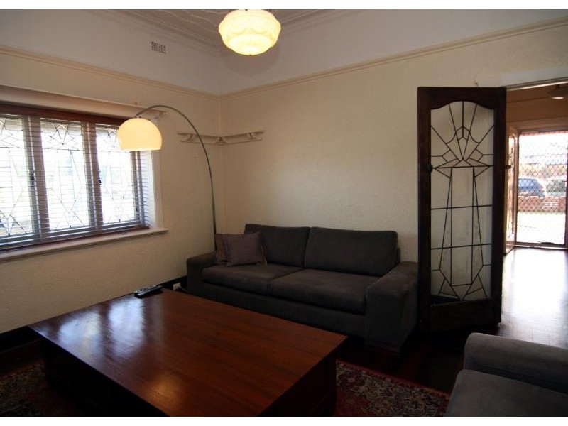 57 Grand Promenade, Bayswater WA 6053