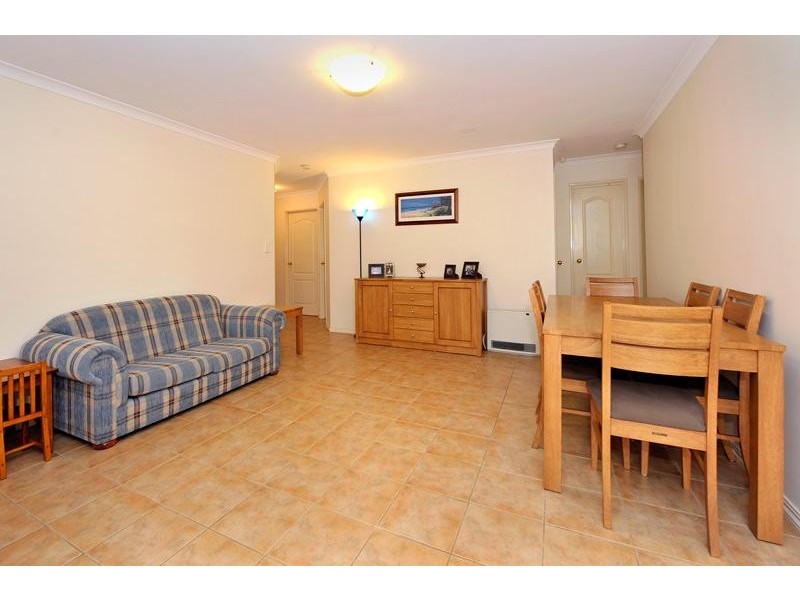 4/33 Langley Road, Bayswater WA 6053