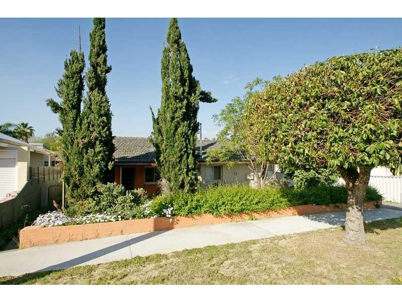 13 Slade Street, Bayswater WA 6053