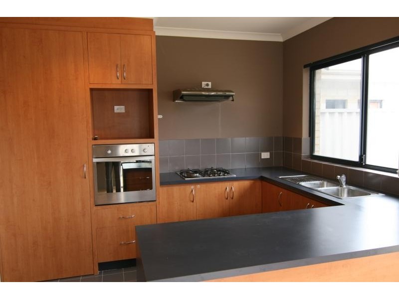 Unit 1/40 Moojebing Street, Bayswater WA 6053