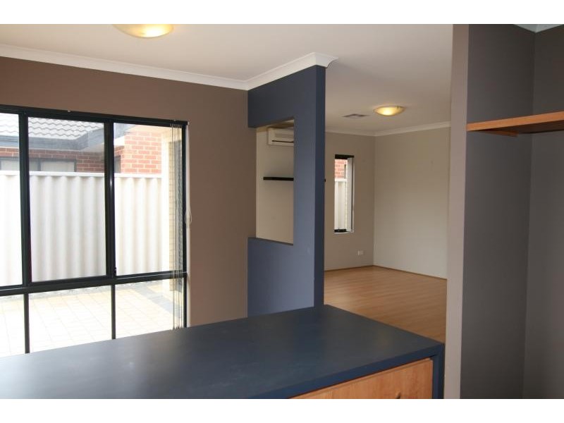 Unit 1/40 Moojebing Street, Bayswater WA 6053
