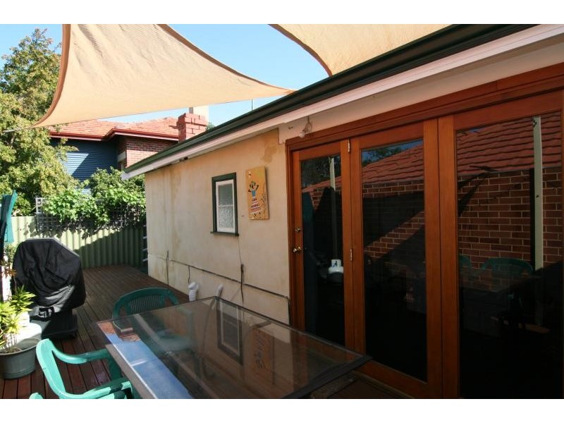 12 Grand Promenade, Bayswater WA 6053